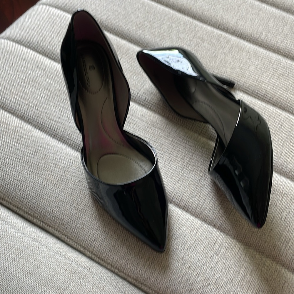 New! BONDOLINO Made In Italy  Pointy Toe Heel Pump